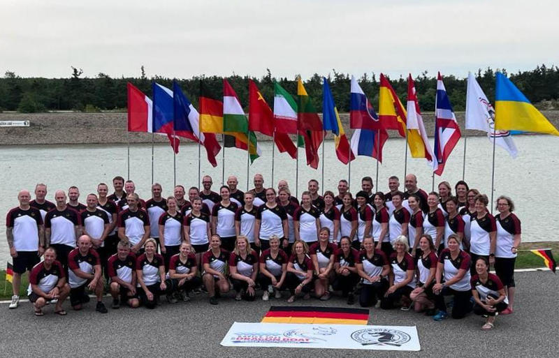 Das gesamte Deutsche Drachenbootteam bei der WM in Racice