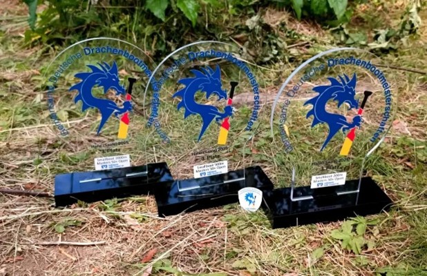 Pokale bei der Deutschen Meisterschaft Drachenboot